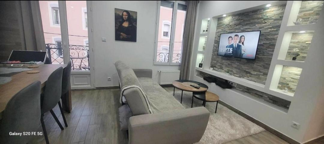 Les Suite Appartement A Chalon Sur Saone Zimmer foto